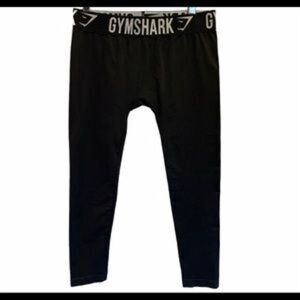 Gymshark black Capri leggings size medium